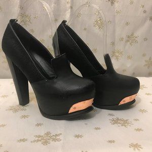 MESSECA NEW YORK    HEELS